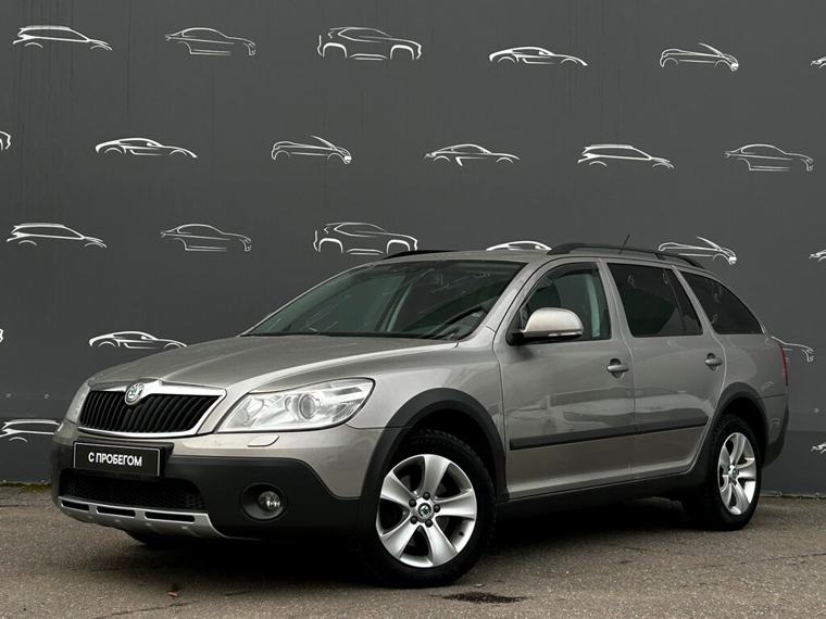 Skoda Octavia Scout Scout, серый