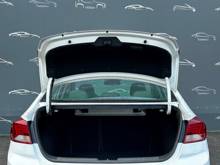 Hyundai Elantra Elegance, фото 11