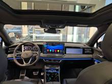 Volkswagen Tiguan R-Line Premium, фото 10